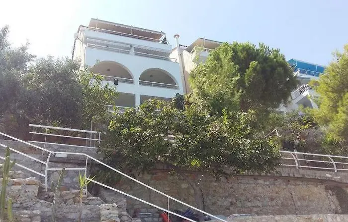 公寓 Iris Linamare Kivérion